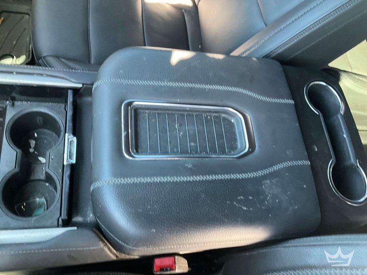 2024-gmc-yukon-denali-image-25