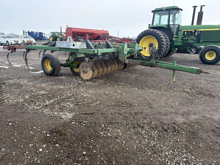 john-deere-714-image-5