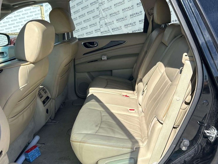 2013-infiniti-jx35-awd-suv-image-23