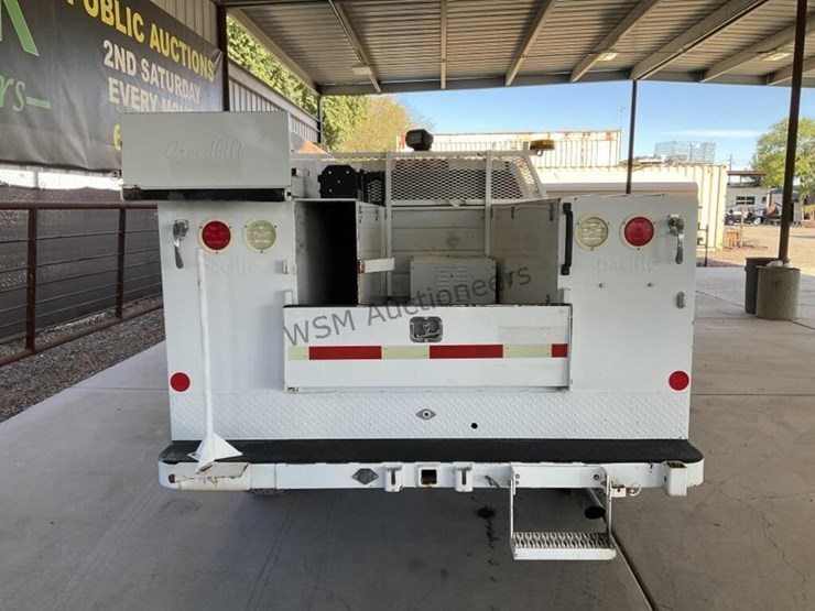 2015-chevrolet-silverado-2500hd-image-6