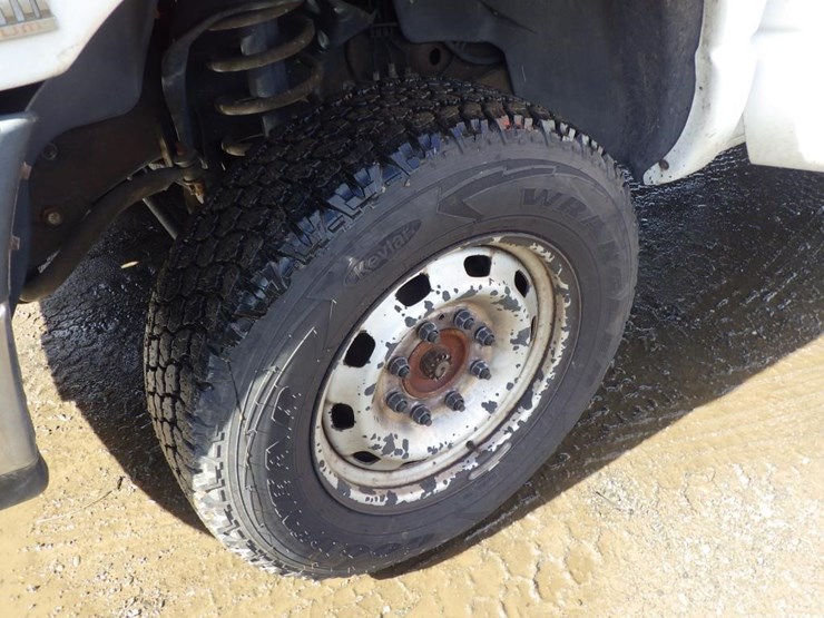 2005-dodge-ram-2500-image-13