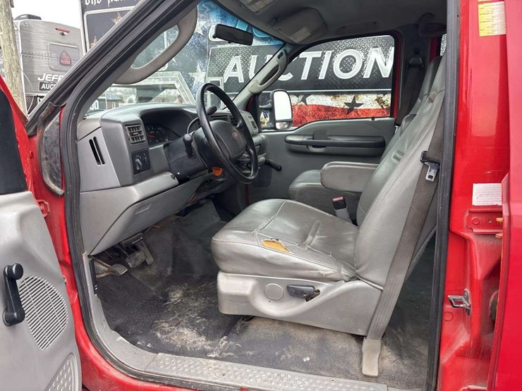 2004-ford-f350-image-13