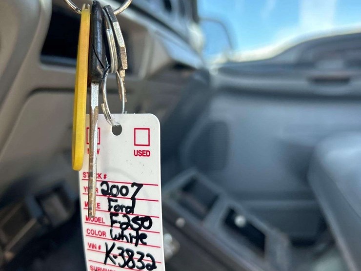 2007-ford-f250-image-30