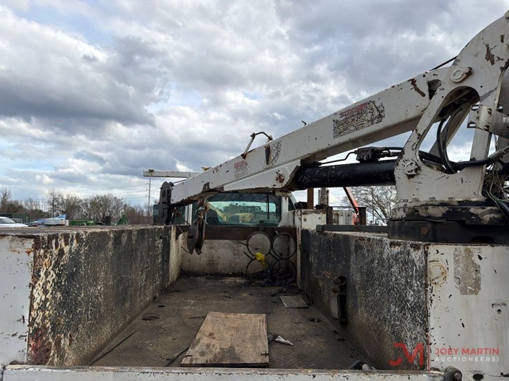 2001-ford-f650-image-13