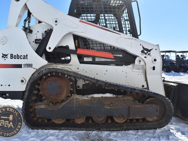 2016-bobcat-t650-image-35