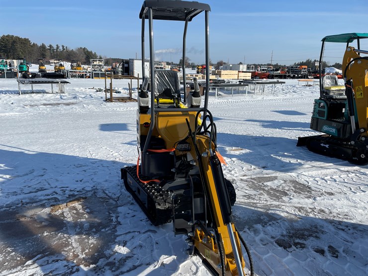 #5377-•-mx12rx-mini-excavator-image-2