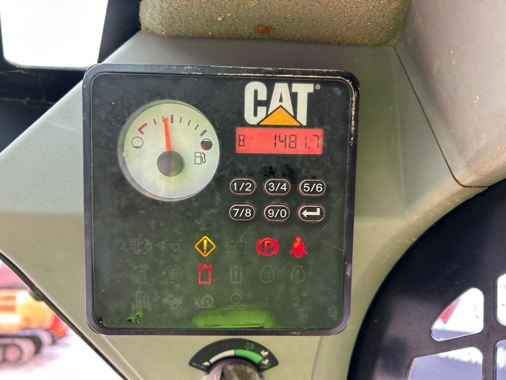 caterpillar-259d-image-21