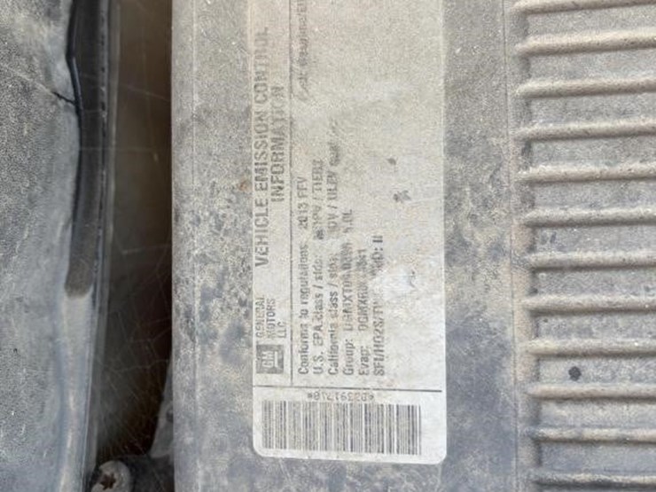 2013-chevrolet-2500-image-22