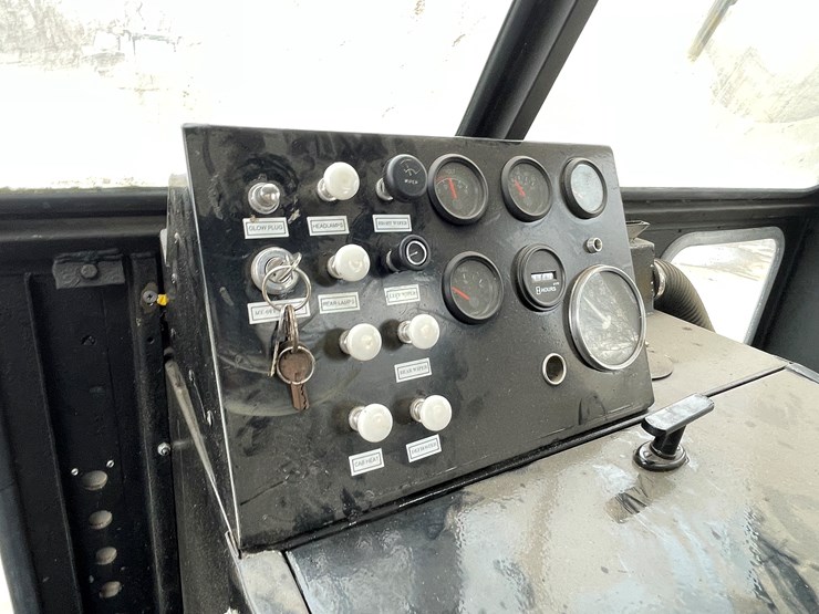 #7566-•-bombardier-snowcat-image-37