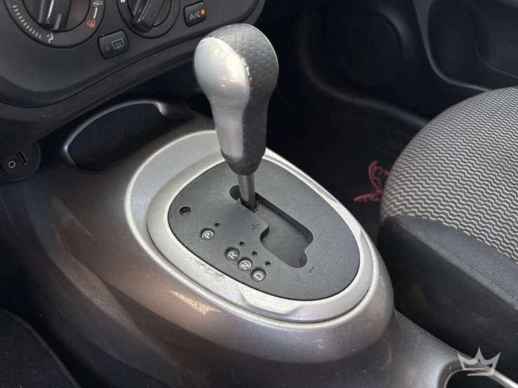 2017-nissan-juke-image-19