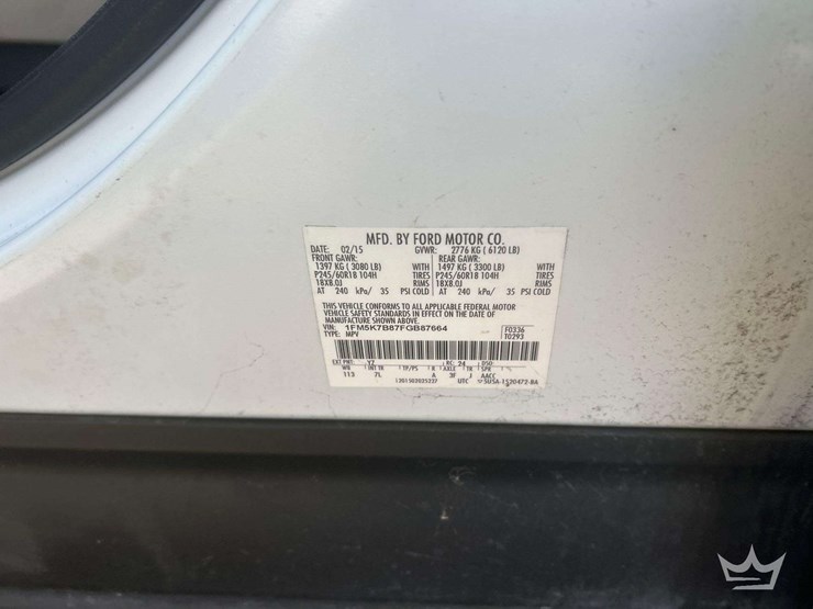 2015-ford-explorer-image-5