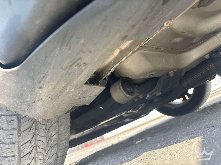 2016-ford-taurus-sedan-image-18