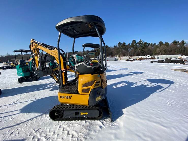 #5360-•-2026-unused-cfg-mini-excavator-image-8