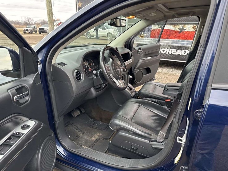 2016-jeep-compass-image-13