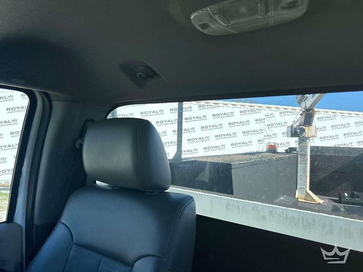 2015-ford-f350-image-21