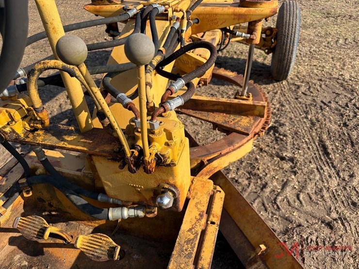 allis---chalmers-motor-grader-image-21