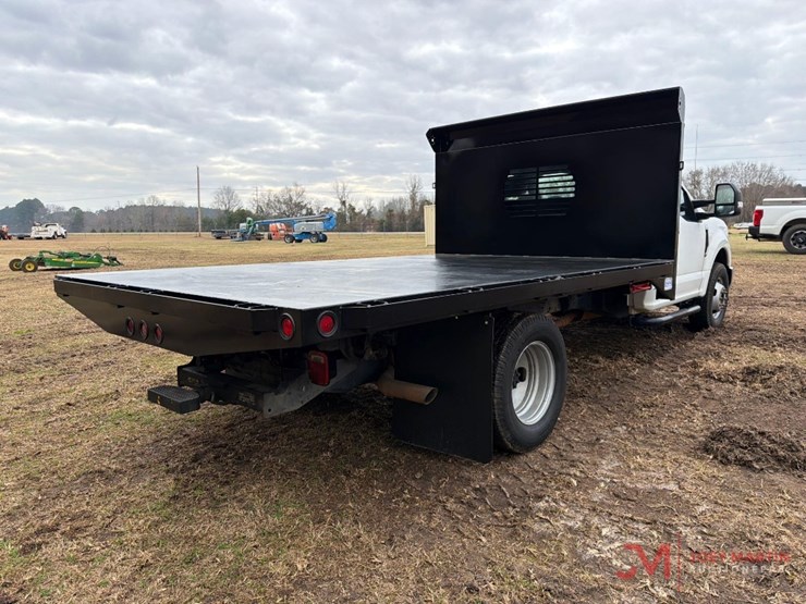 2019-ford-f350-xl-image-2