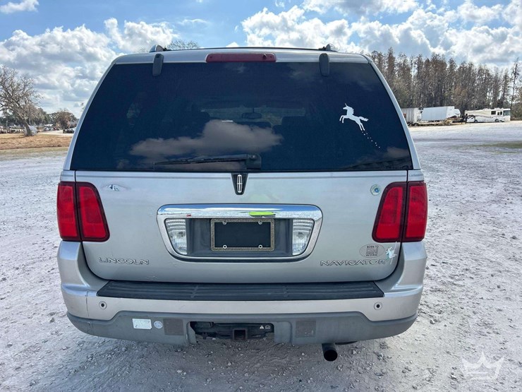 2004-lincoln-navigator-image-26