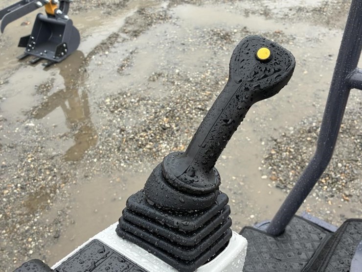 2026-cfg-industry-mx15rx-image-19