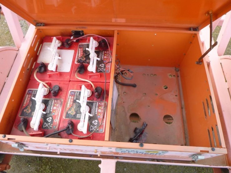 wanco-wtsp-towable-arrow-board-image-8