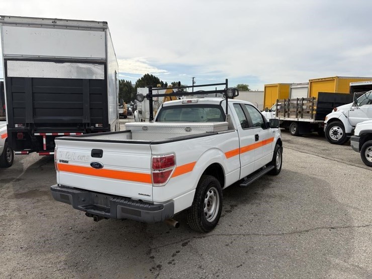 2013-ford-f150-xl-image-3