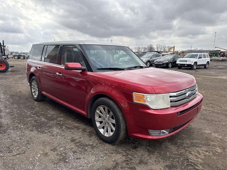 2010-ford-flex-image-6