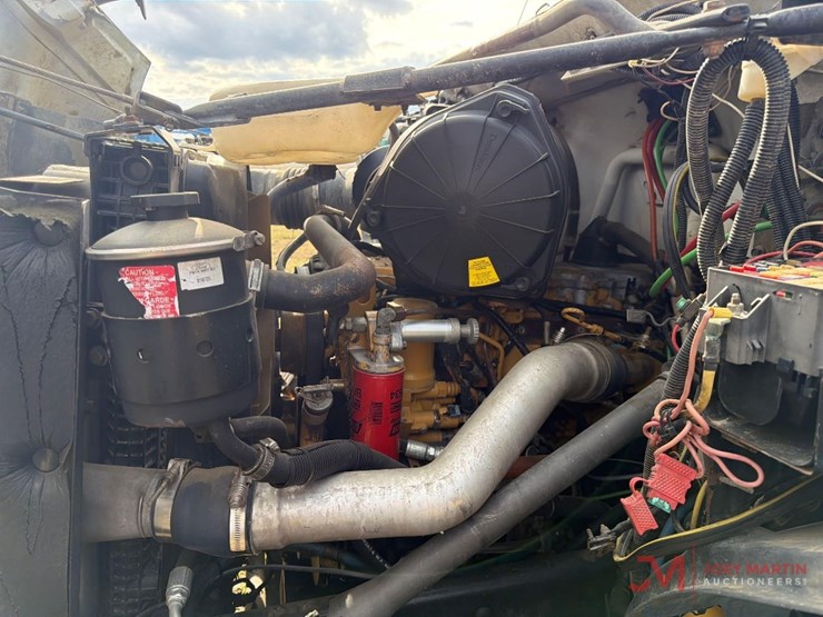 2001-ford-f650-image-23