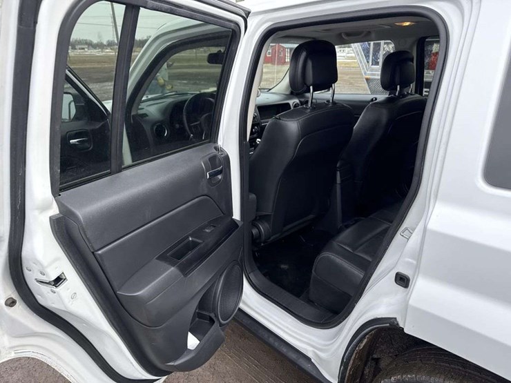 2016-jeep-patriot-image-13