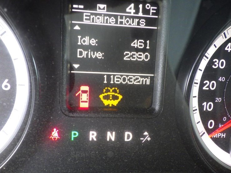 2015-dodge-1500-image-14