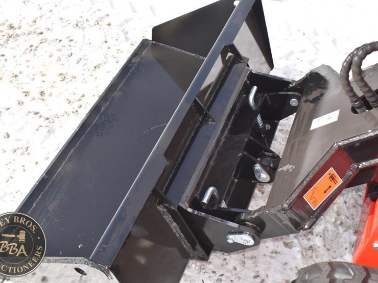 2025-agt-industrial-mini-skid-steer-41820-image-10