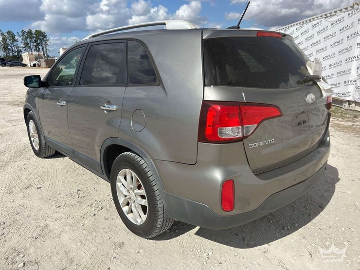 2014-kia-sorento-image-4