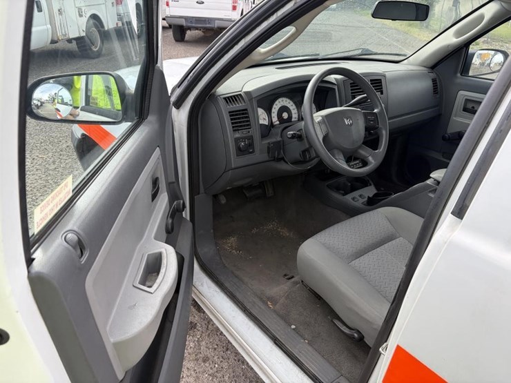 2007-dodge-dakota-image-11