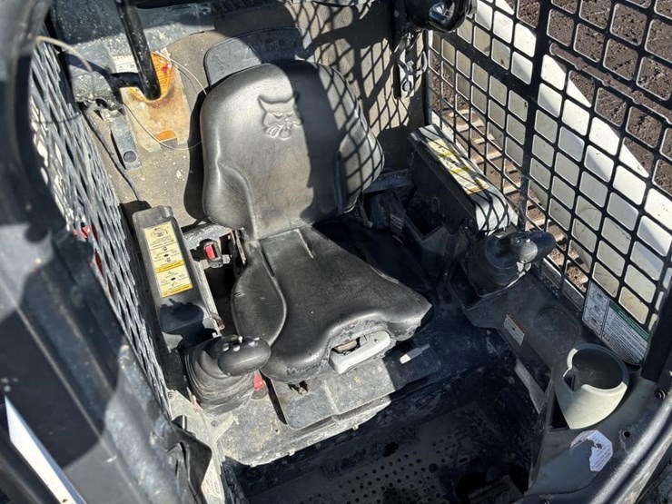 2019-bobcat-t770-image-12