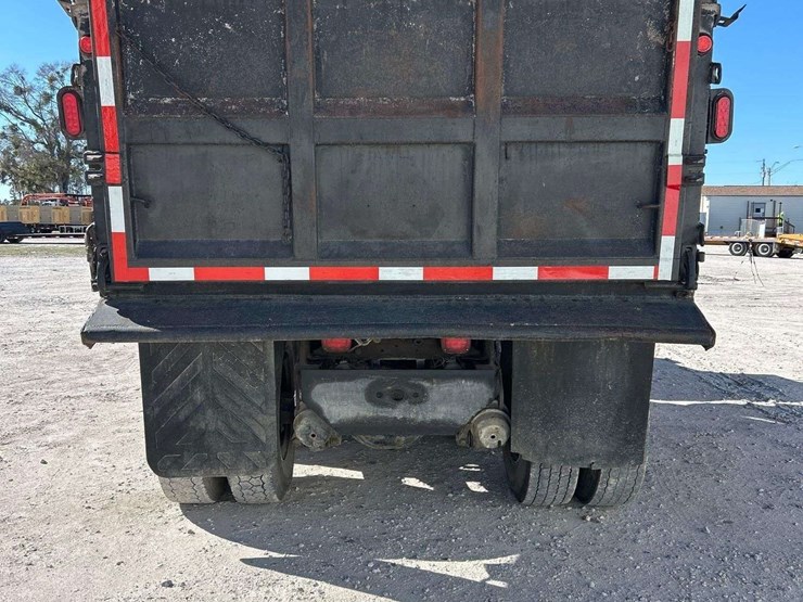 1995-ford-lt9000-image-39