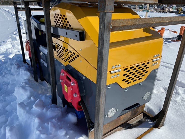 #5410-•-mms-1000-ride-on-road-roller-image-6