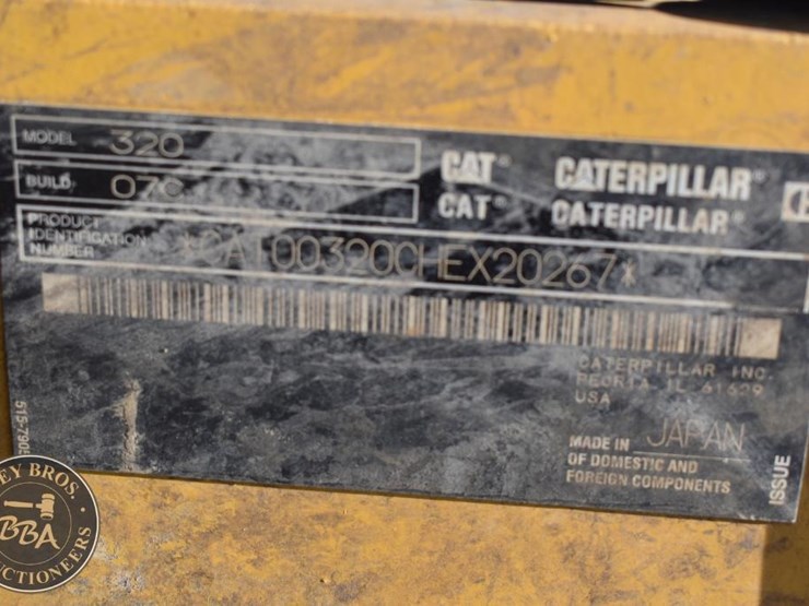 2020-caterpillar-320-image-20