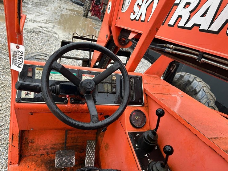 sky-trak-6042-image-17