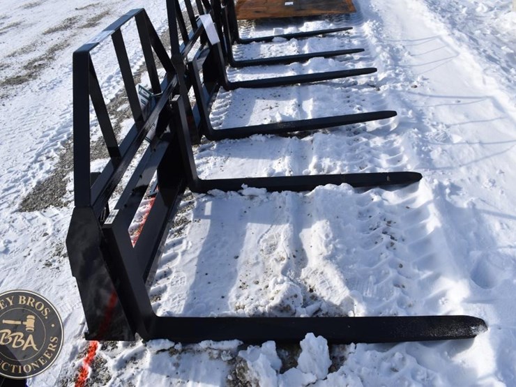 agt-industrial-pallet-fork-attachment-41849-image-4