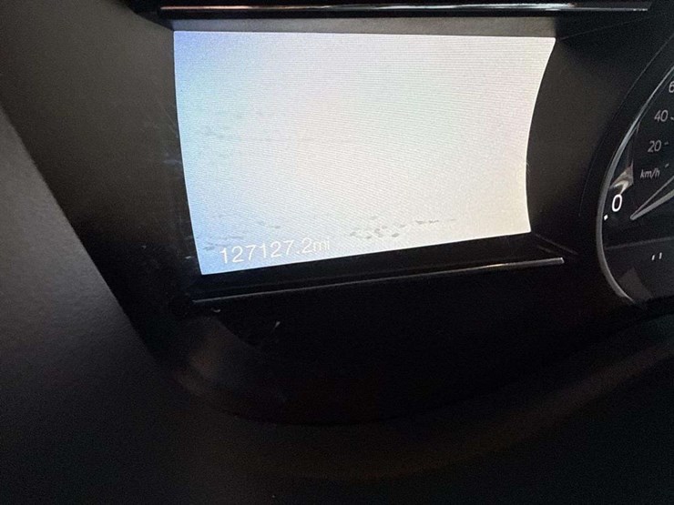 2016-ford-explorer-xlt-image-15