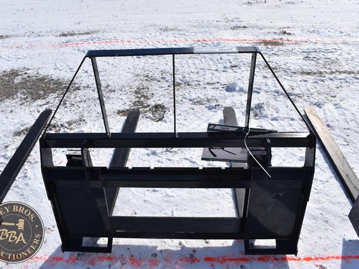 agt-industrial-pallet-fork-attachment-41891-image-2