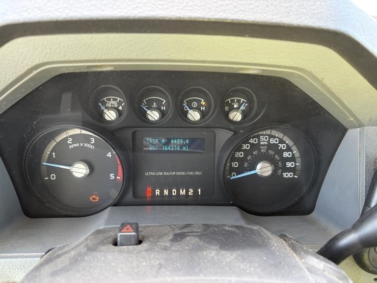 2016-ford-f550-image-15