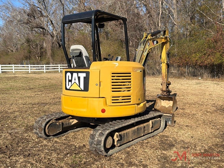 caterpillar-303.5-image-4