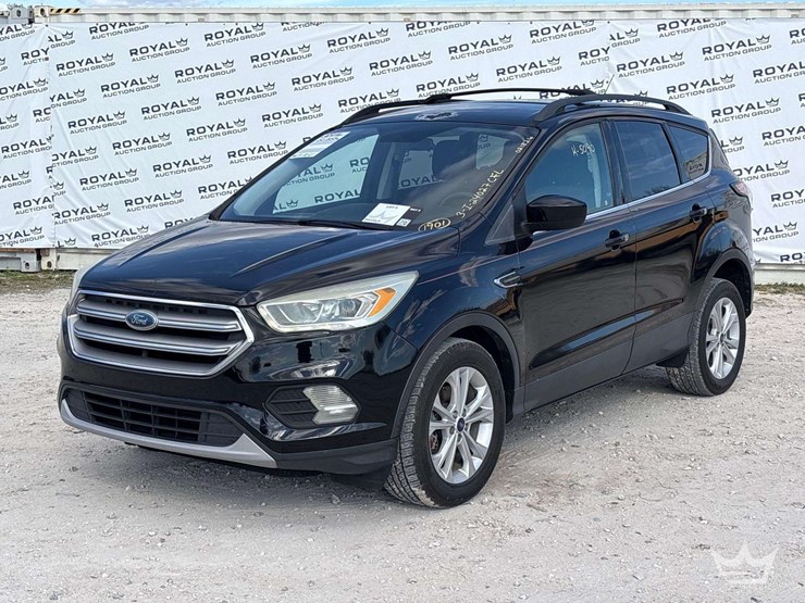2017-ford-escape-image-1
