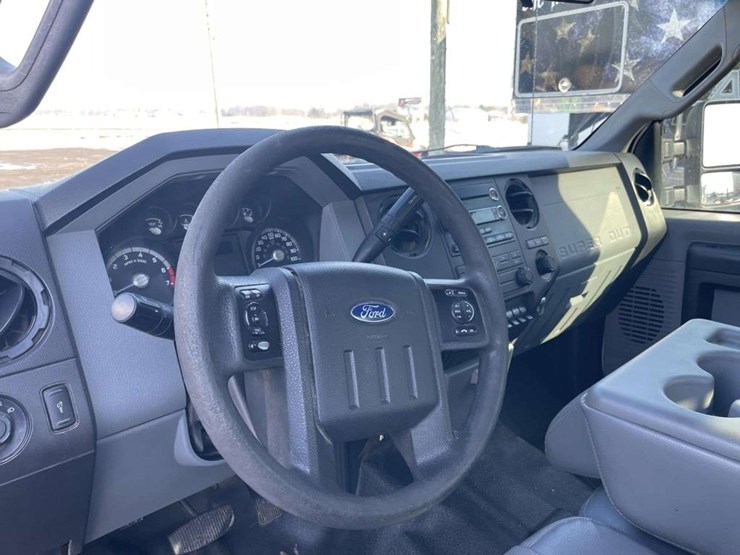 2015-ford-f350-image-13