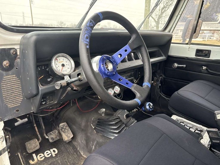 1999-jeep-wrangler-image-22