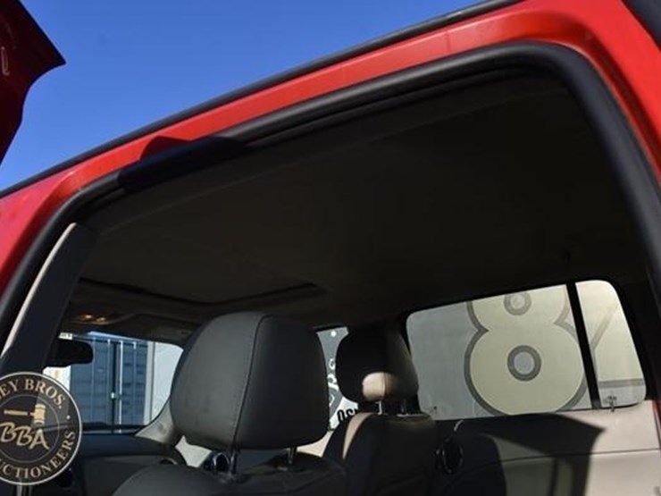 2011-chevrolet-hhr-image-20