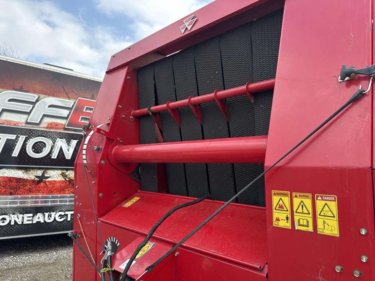 massey-ferguson-1745-image-14