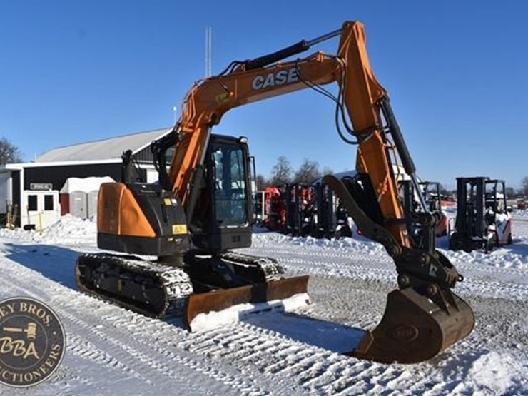 2022-case-cx75csr-image-15