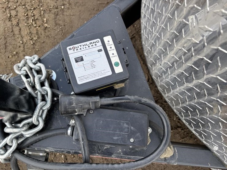 2026-southland-larct52-826v-86-enclosed-trailer-image-9