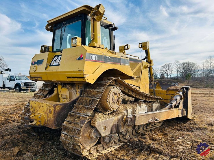 2005-caterpillar-d8t-image-5